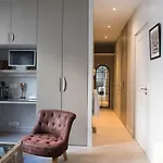 Stay On The Famous Rue Sorbonne By Guestready